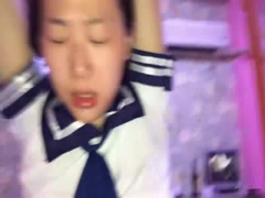 【反差学生妹】青涩绩效纯情小嫩妹露脸私拍，女上位疯狂摇摆